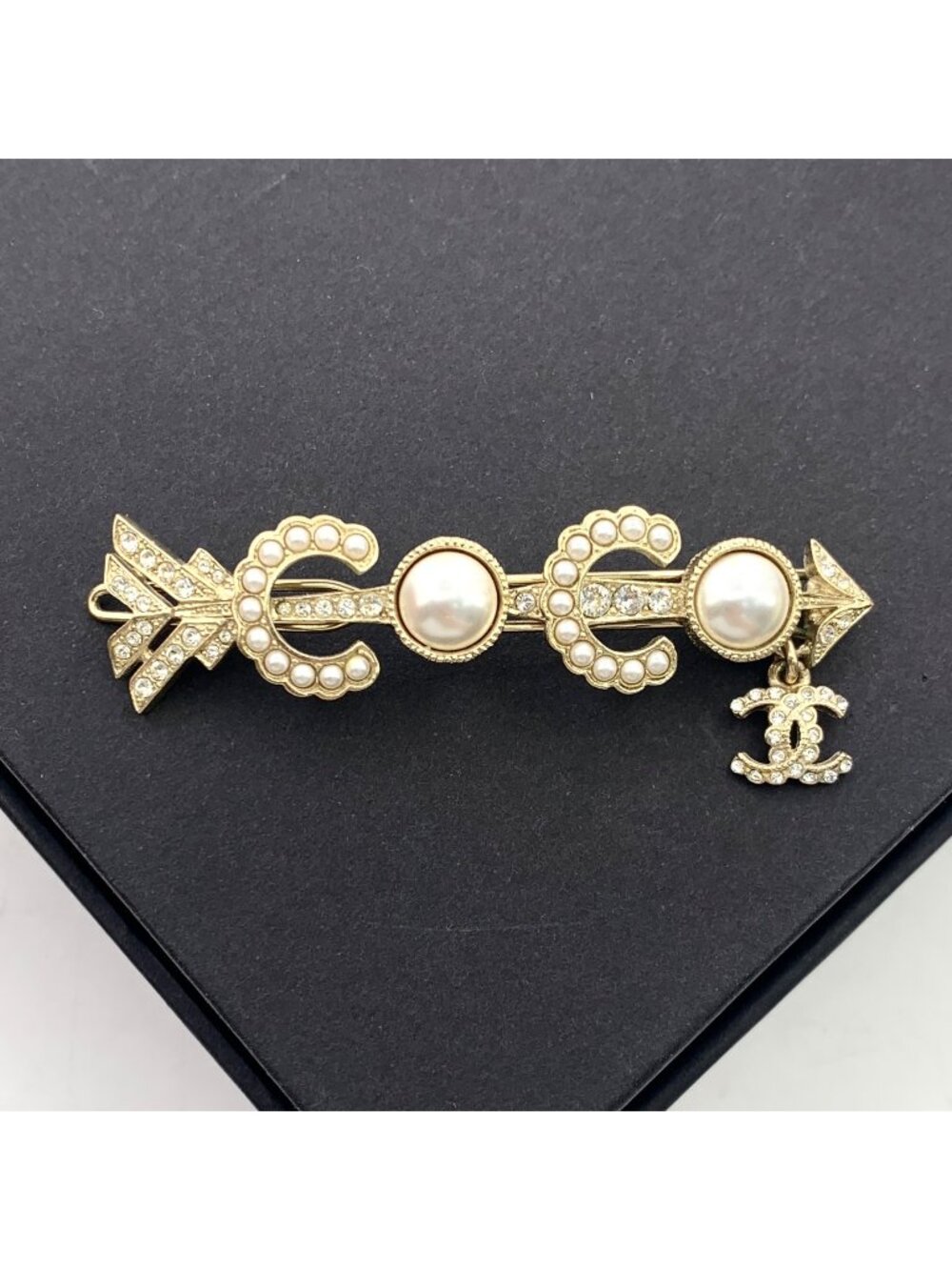 Chanel Comet Collection Gold Cupid Arrow Logo Pearl Hair Clip